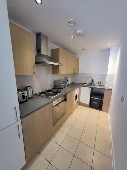 Awesome 1 Bedroom Apartment Manchester Exterior photo