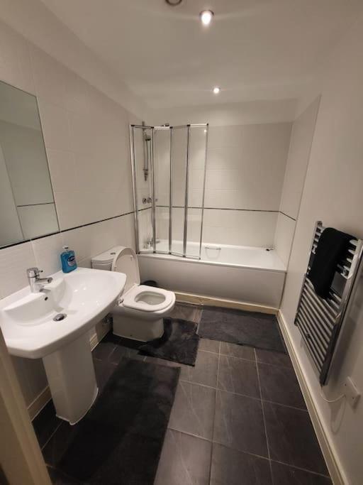 Awesome 1 Bedroom Apartment Manchester Exterior photo